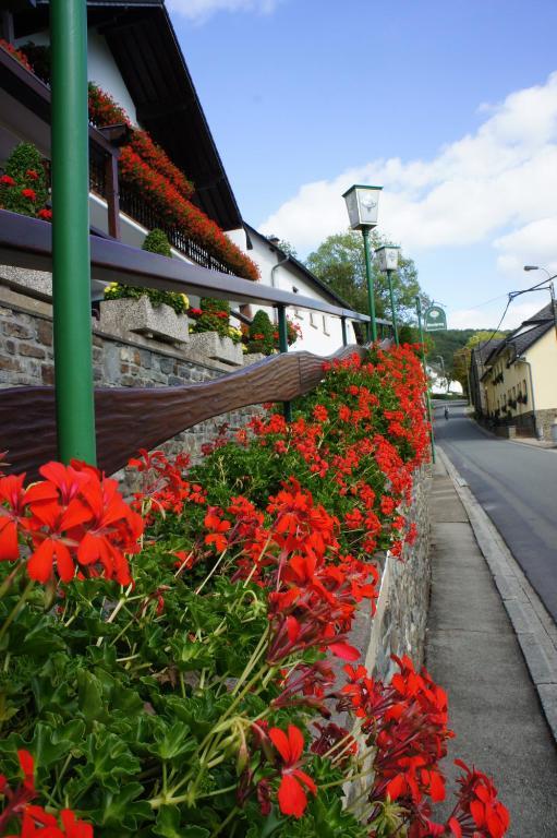 Hotel Rittersprung Ouren Exterior photo